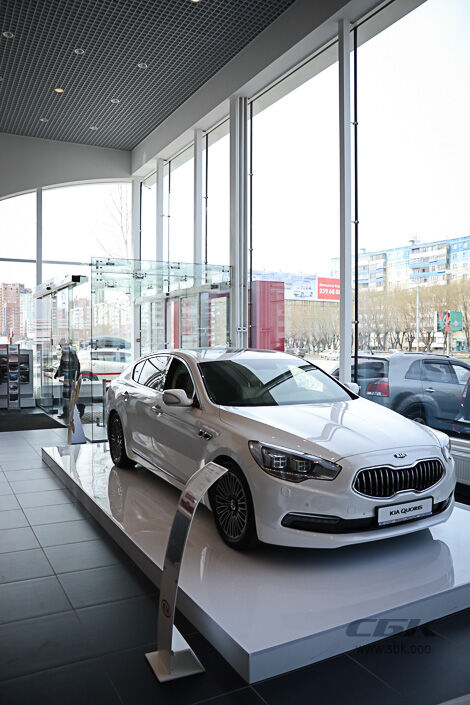 Остекление автосалона Kia